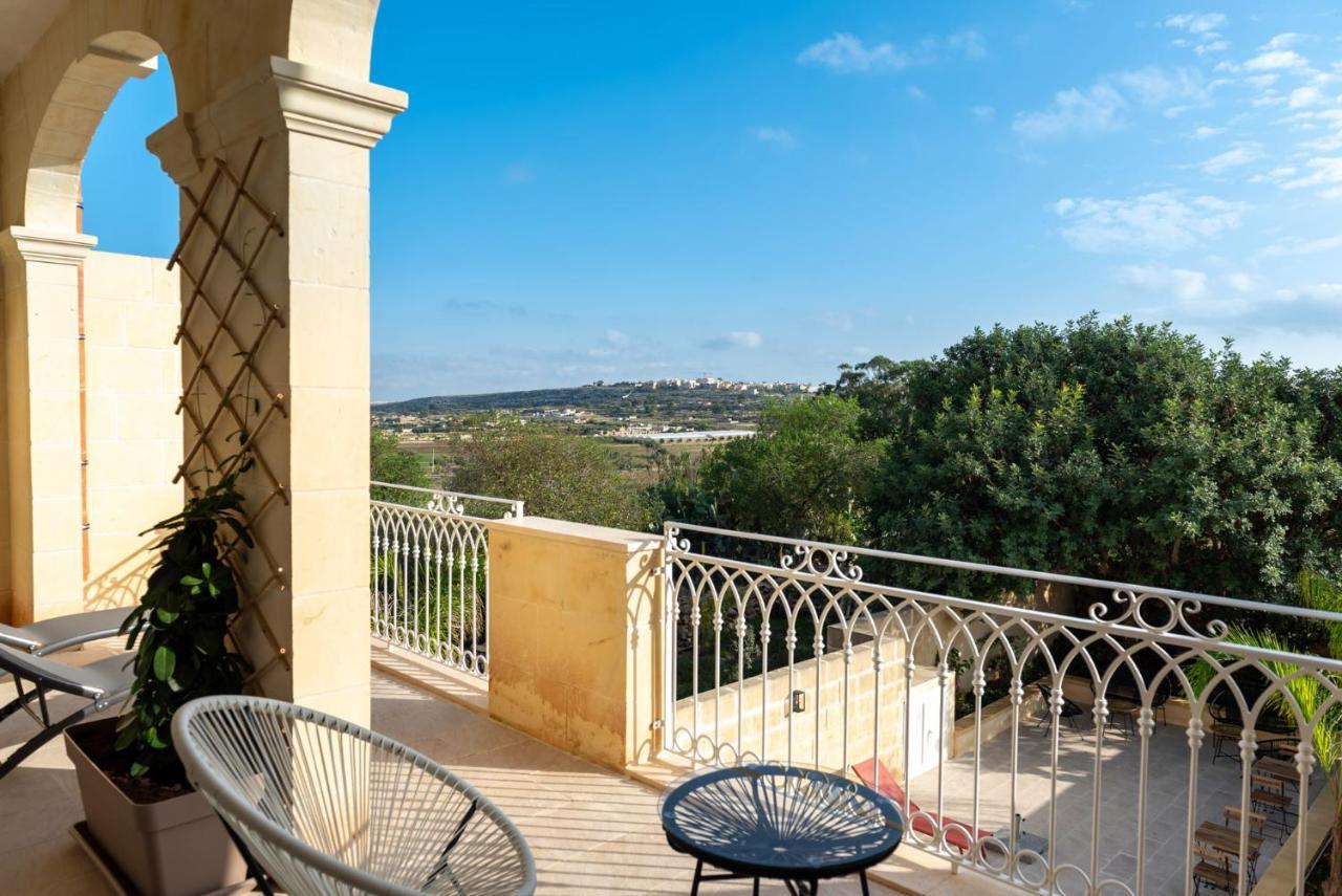 The Carob Tree Bed & Breakfast Victoria Dış mekan fotoğraf